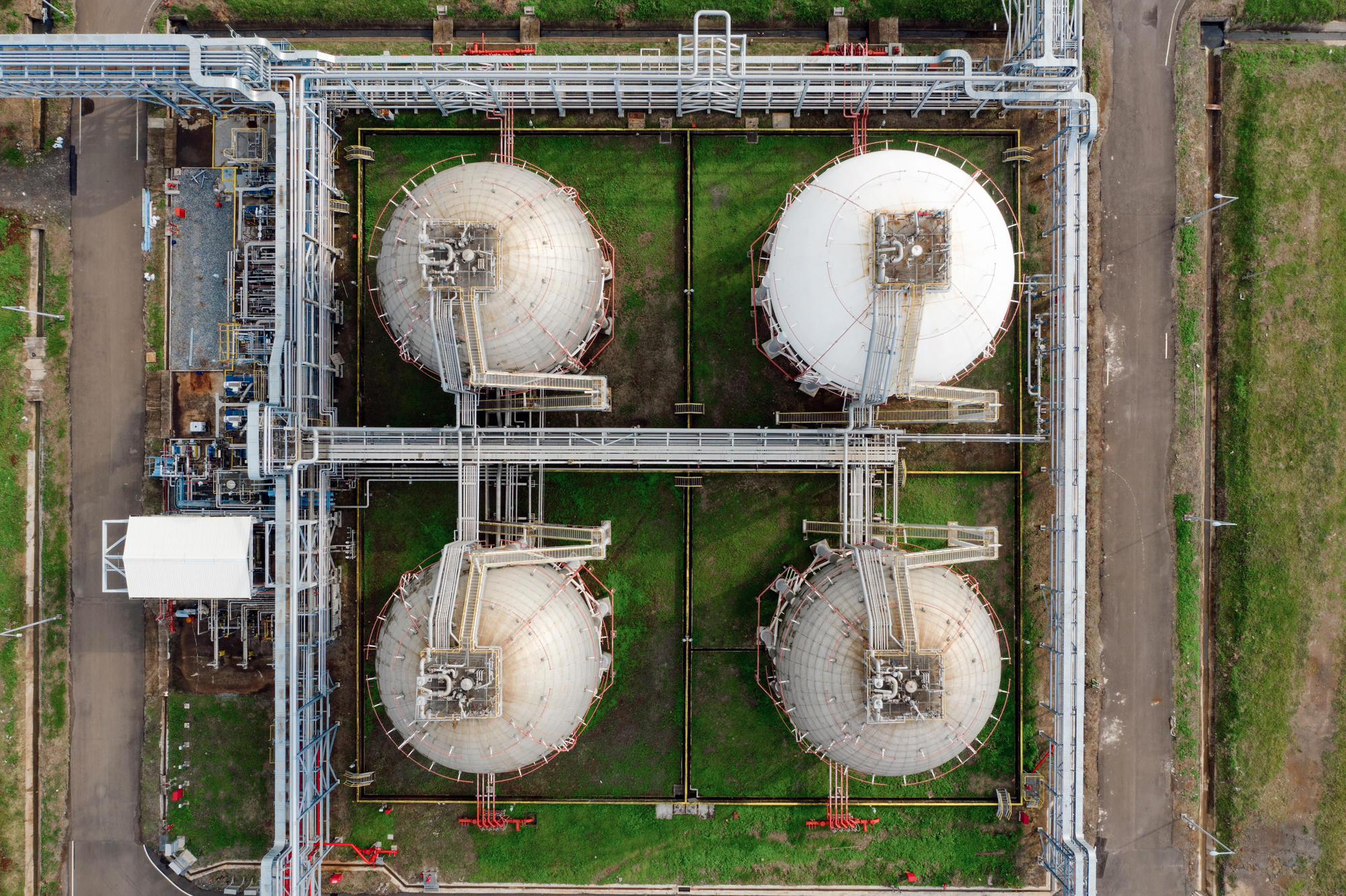 Gas & Energy Infrastructure